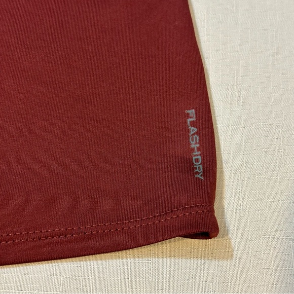 The North Face Women’s L Maroon Performance Tee - Picture 11 of 11